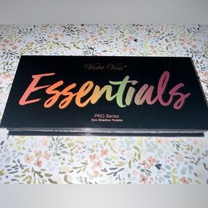 Violet Voss Essentials Pro Series Eyeshadow Pallette